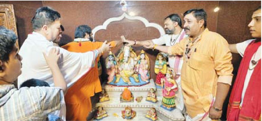 11 हजार लड्डुओं से सहस्त्रार्चन