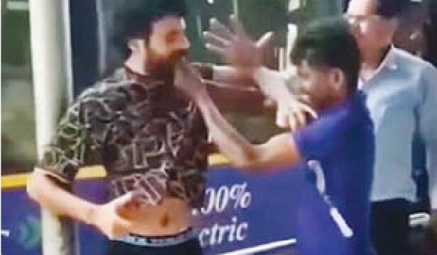 आई बस में विवाद…कंडक्टर और यात्री के बीच मारपीट