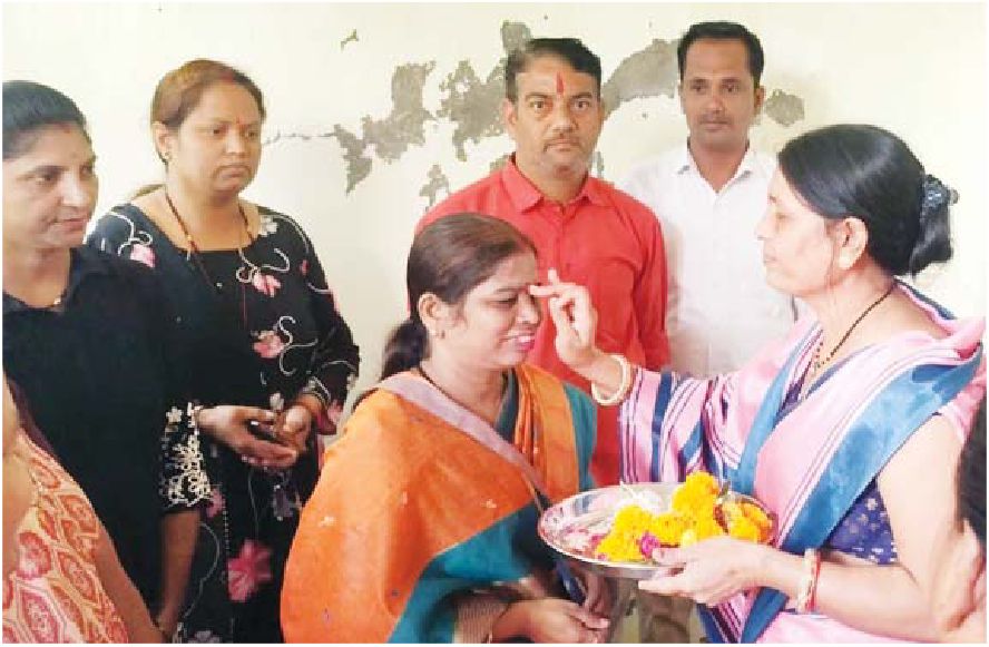 आंगन का मिलन में पार्षद भी पहुंची