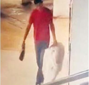बंद ऑफिस को निशाना बनाने वाला चोर गिरफ्तार, सीसीटीवी फुटेज से खुला राज 3 से 4 लाख रुपये का माल बरामद दूसरे साथी की तलाश जारी