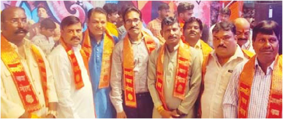 भाजपाई और कांग्रेसी रहे मौजूद