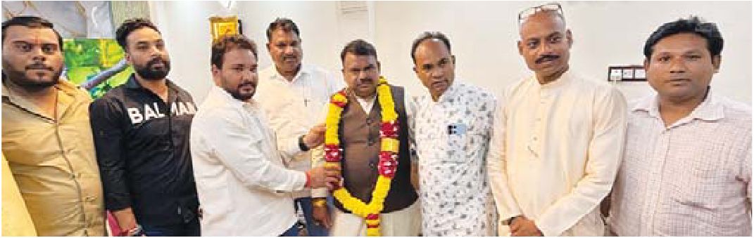 भाजपा अजा मोर्चा के पदाधिकारियों ने की चर्चा