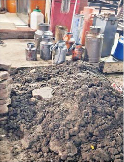 भाजपा नेता ने ली गड्ढा भरते ही राहत की सांस