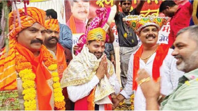 पार्षद ने की बाबा रामदेव की भक्ति