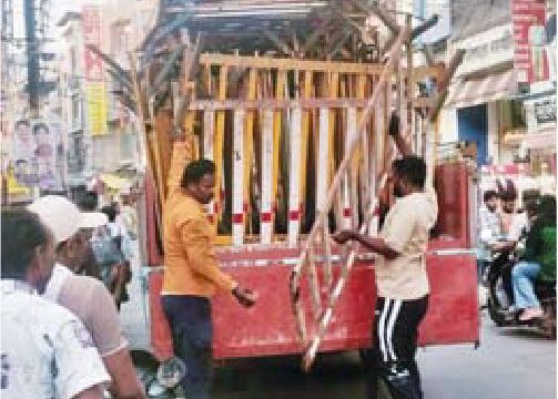 कल दिन भर चला बेरिकेटिंग उठाने का अभियान