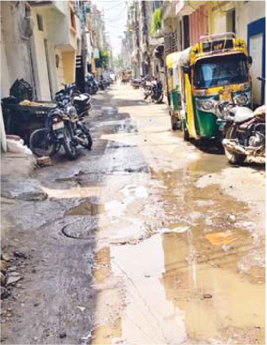 ड्रेनेज लाइन चोक, रहवासी परेशान