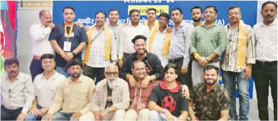 फोटोग्राफर ग्रुप सम्मानित
