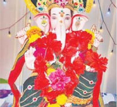 गणेश पंडाल में 11 बार हनुमान चालीसा