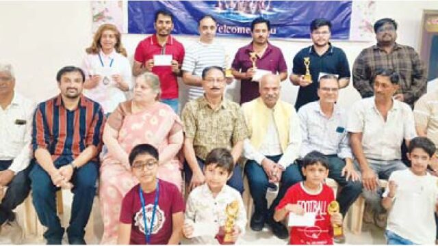 इनामी ब्लिट्ज शतरंज स्पर्धा में प्रकाश यादव शीर्ष पर रहे