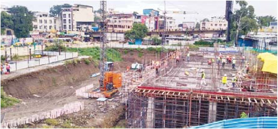 इंदौर रेलवे स्टेशन के निर्माण कार्य ने अब पकड़ी रफ्तार