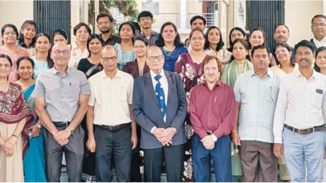 ‘इंजीनियरिंग एवं टेक्नोलॉजी में एप्लाइड साइंस’ पर सेमिनार