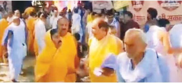 जैनेश झांझरी को श्रावक बस सुविधा पर मिला साधुवाद