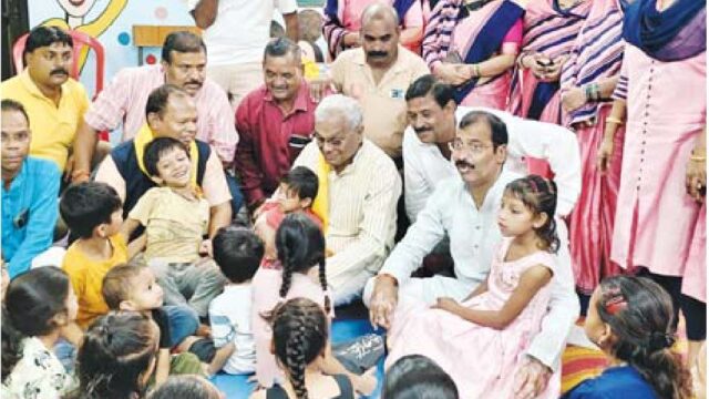 जनप्रतिनिधि रहे ‘आंगन मिलन सेवा’ कार्यक्रम में मौजूद