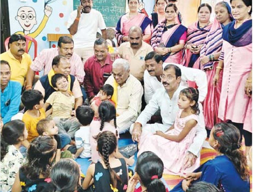 जनप्रतिनिधि रहे ‘आंगन मिलन सेवा’ कार्यक्रम में मौजूद