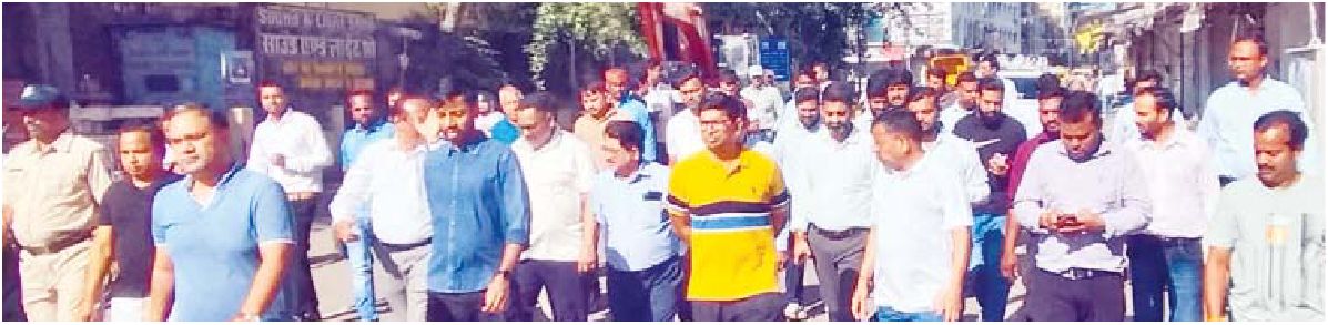 झांकी मार्ग देखने निकले अधिकारी तो गड्ढेदार थी सडकें