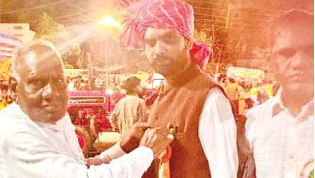 झांकियों की परंपरा जरूरी, पर प्रशासन की सख्ती ठीक नहीं-निहोरे