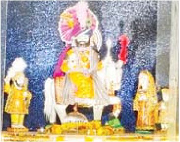 जिंसी रामदेव मंदिर में आस्था की भीड़