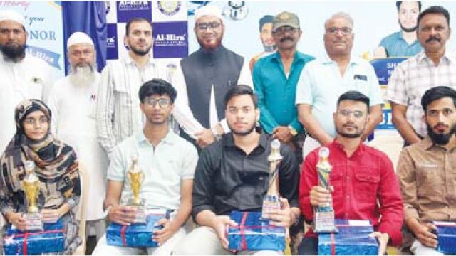 काबिलों का हुआ सम्मान
