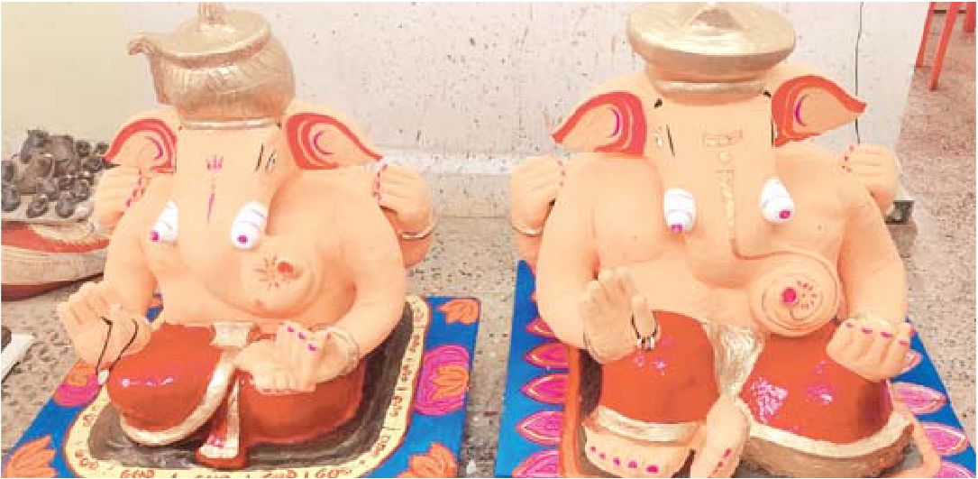 कई घरों में भी विराजते हैं राजवाड़ा वाले गणेश जी