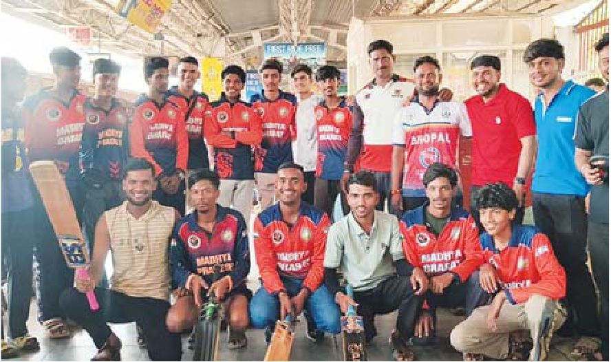 कटरा क्रिकेट चैंपियनशिप के लिए टीम रवाना