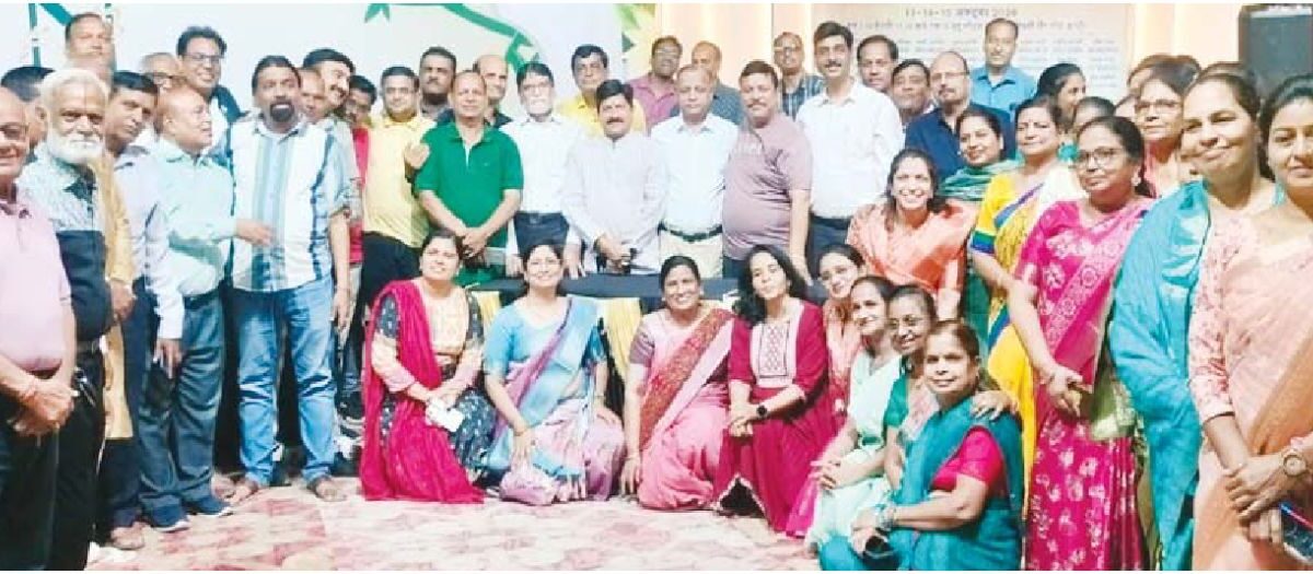 माहेश्वरी कुटुम्ब की चुनरी यात्रा और गरबा महारास को लेकर बैठक