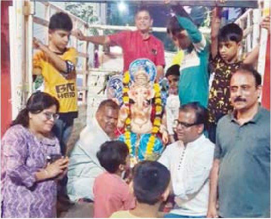 मंगल मूर्ति राजा की विदाई