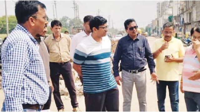 मास्टर प्लान सड़कों को भी देखा, सड़क निर्माण में बाधक पेड़ को ट्रांसप्लांट करने के दिये निर्देश