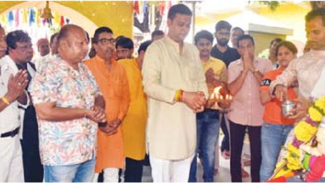 प्रेस क्लब में विराजे बप्पा