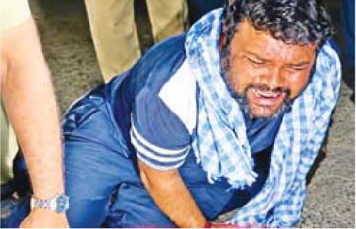 शराब कांड का मुख्य आरोपी शॉर्ट एनकामंटर में गिरफ्तार