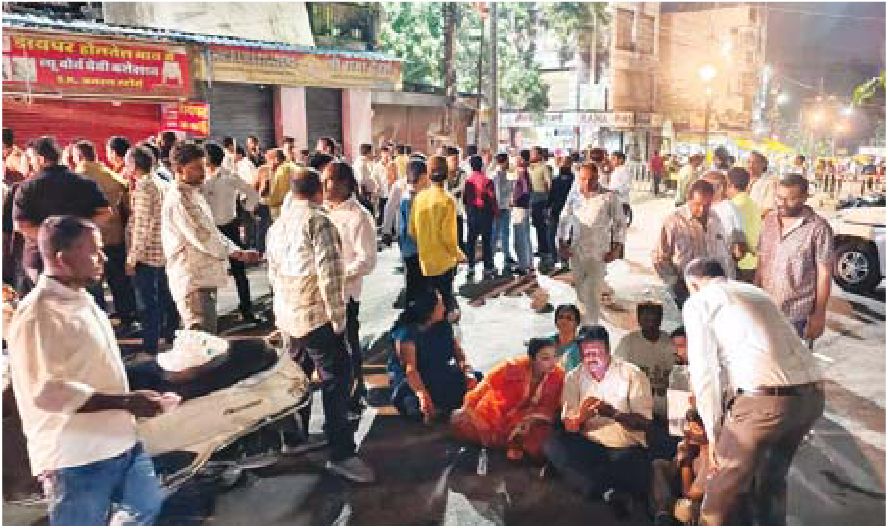 शिवाजी प्रतिमा के स्ट्रक्चर पर विवाद….पार्षद का निगम कर्मियों के खिलाफ फूटा गुस्सा