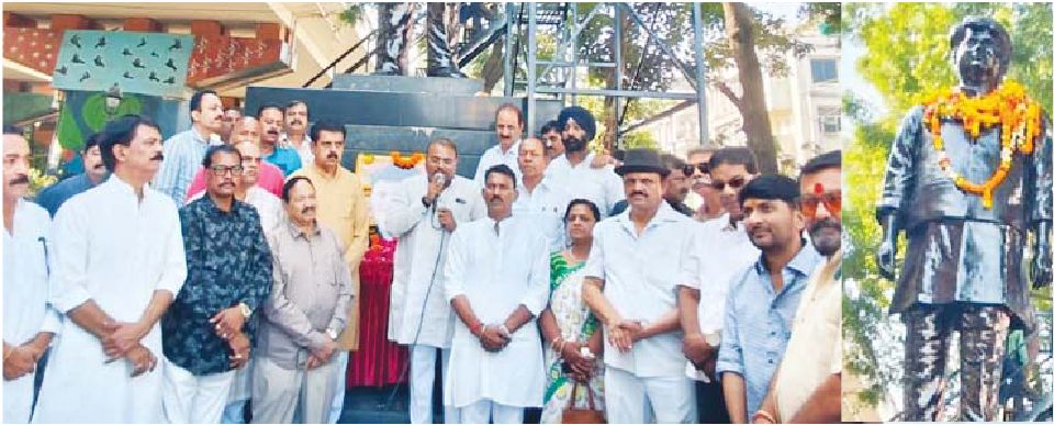 सिंधिया की पुण्यतिथि पर माल्यार्पण