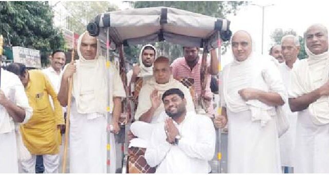 तस्वीनी का किया अभिनंदन