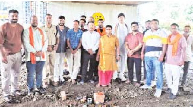 मंदिर हटाने पर हिन्दूवादियों का विरोध