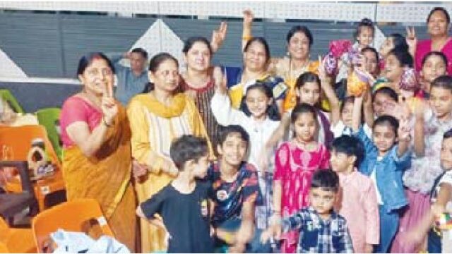 उत्सव धारा समिति ने किया पुरस्कार वितरण