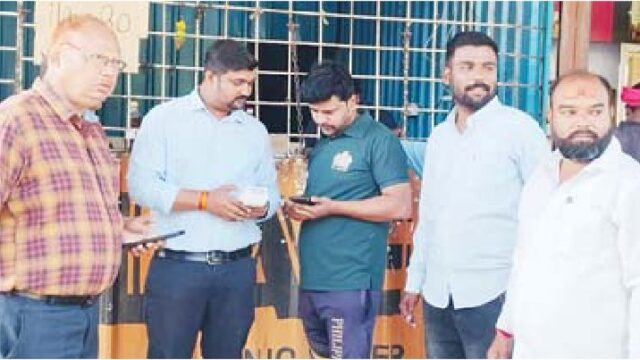 वाइन शॉप का बनाया गंदगी पर 30 हजार का चालान