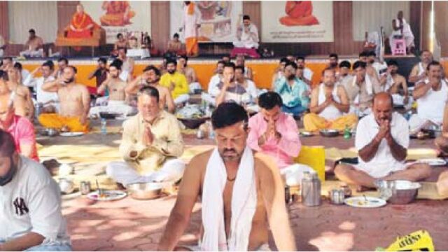 विद्याधाम में भी जारी है तर्पण आयोजन