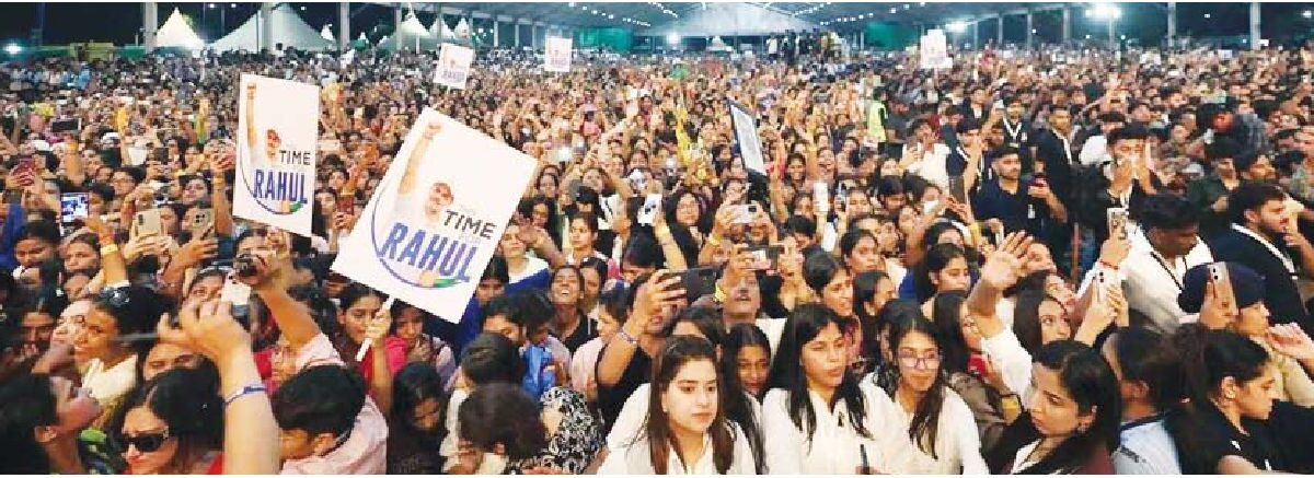 युवाअों को मम्मीद और कांग्रेसियों को मुस्कान दे गए राहुल गांधी