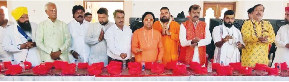 151 दिवंगतों की अस्थियां पूजन के बाद ओंकारेश्वर रवाना