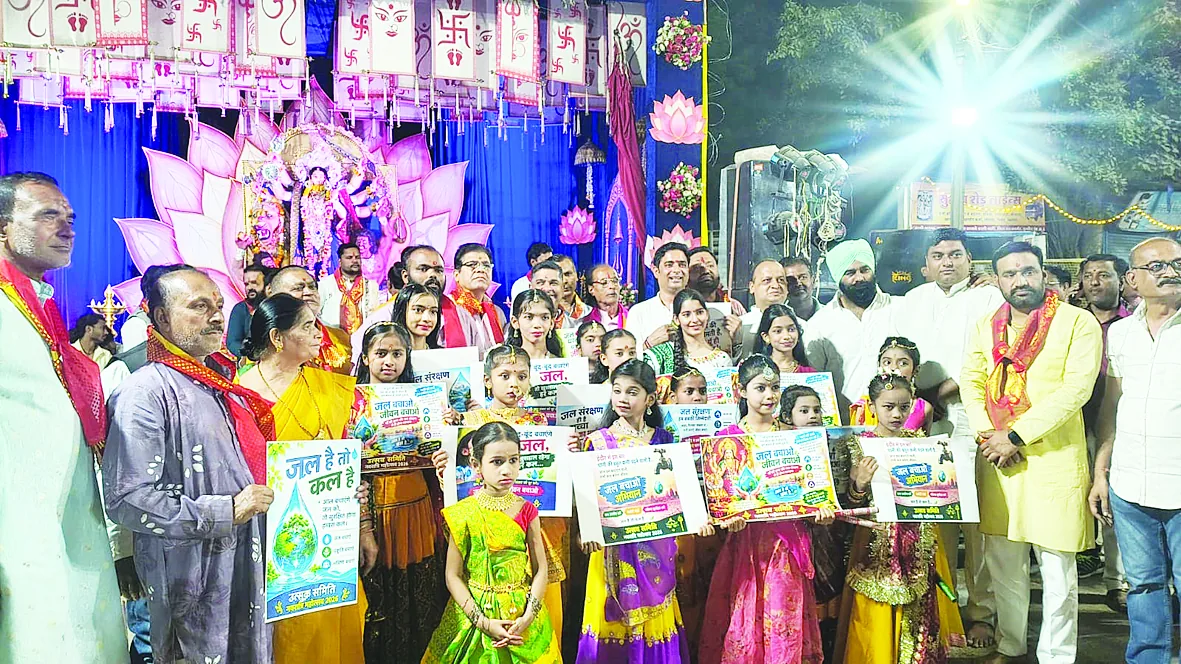 गाड़ी अड्डा में माताजी की महाआरती