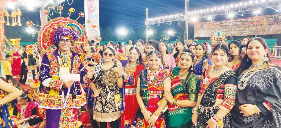 माहेश्वरी कुटुम्ब में कई थीम पर 800 मातृशक्तियों ने दी सामूहिक प्रस्तुति