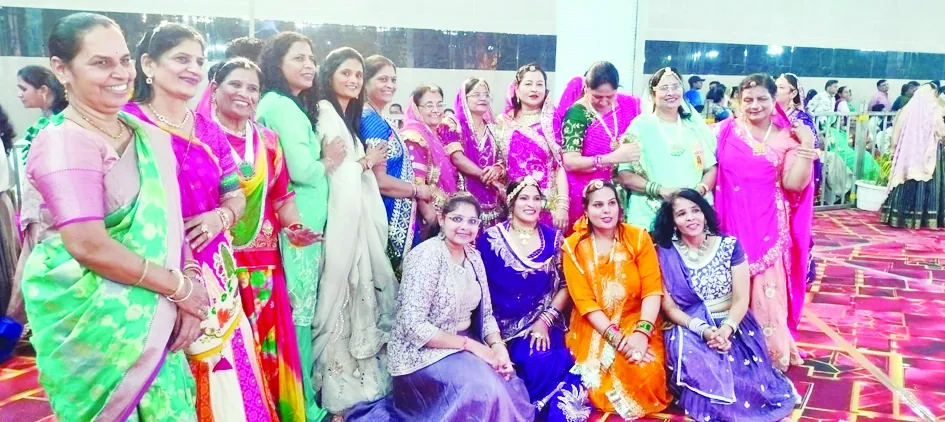 माहेश्वरी कुटुम्ब के गरबे देर रात तक चले