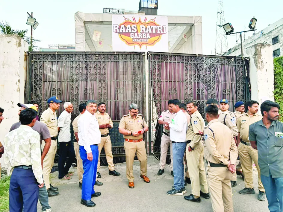 दो गरबा आयोजनों को पहले किया निरस्त, फिर एक को मिली परमिशन