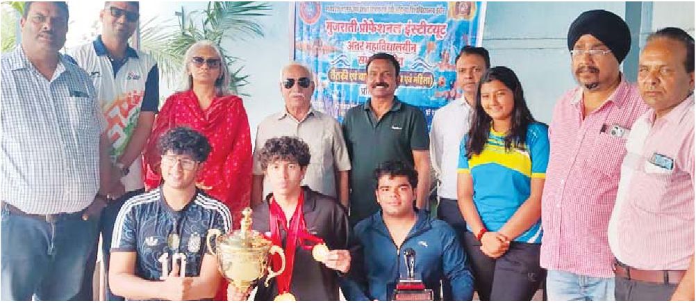 अंतर-महाविद्यालयीन एक्वेटिक्स प्रतियोगिता में प्रीति, सोहम, मानस का उम्दा प्रदर्शन