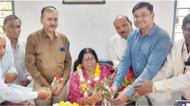 बीईओ बनते ही पेंशनर के लम्बित प्रकरण हल की मांग