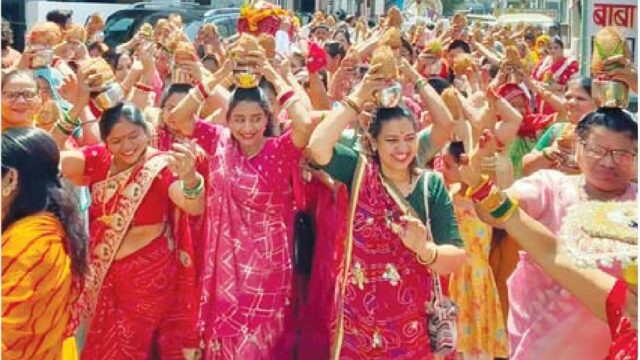 भागवत के पहले शोभायात्रा