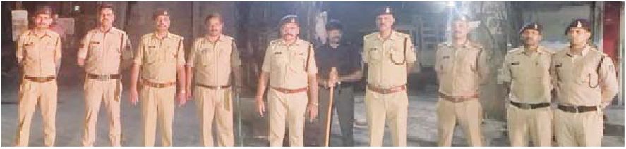 भोलाराम उस्ताद मार्ग क्षेत्र में पुलिस का देर रात विशेष चेकिंग अभियान, 11 धराए
