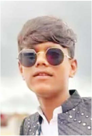 बाइक सवार युवक की मौत,दो साथी घायल