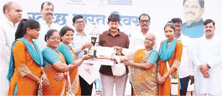 भाजपा जनप्रतिनिधि रहे मौजूद