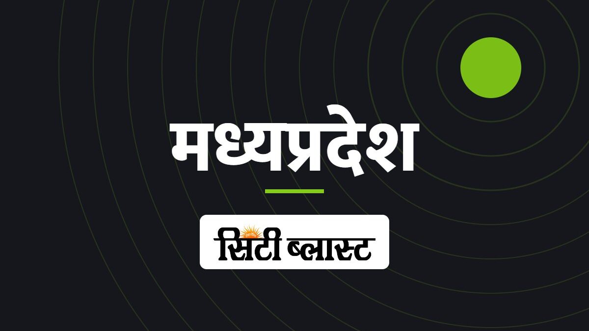 महाकाल के दरबार पहुंचे कुलदीप यादव और तिलक वर्मा