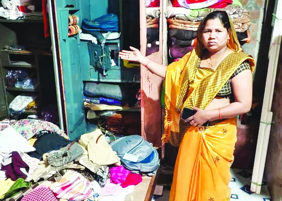 पड़ोसियों के साथ गए थे दर्शन करने देवास…चोरों ने बोल दिया दो घरों पर धावा